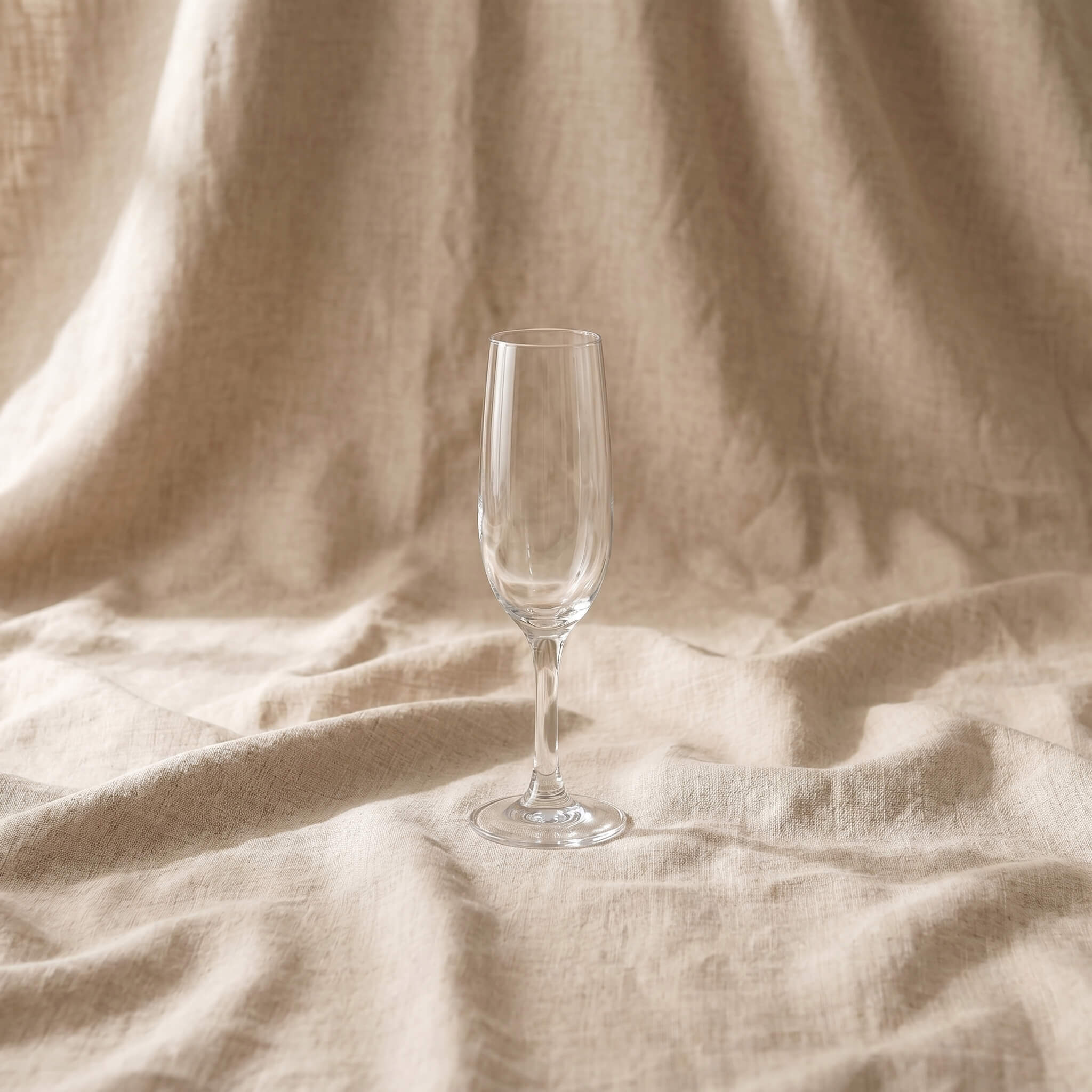 Champagne flute — lifestyle shot